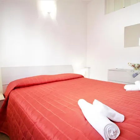 Holidaycasa Sebastiano - Grazioso Bilocale A 150 Mt Dal Mare Appartamento