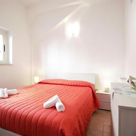 Holidaycasa Sebastiano - Grazioso Bilocale A 150 Mt Dal Mare Appartamento